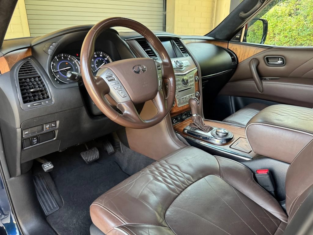 Used 2017 INFINITI QX80 Limited AWD/4WD image 12