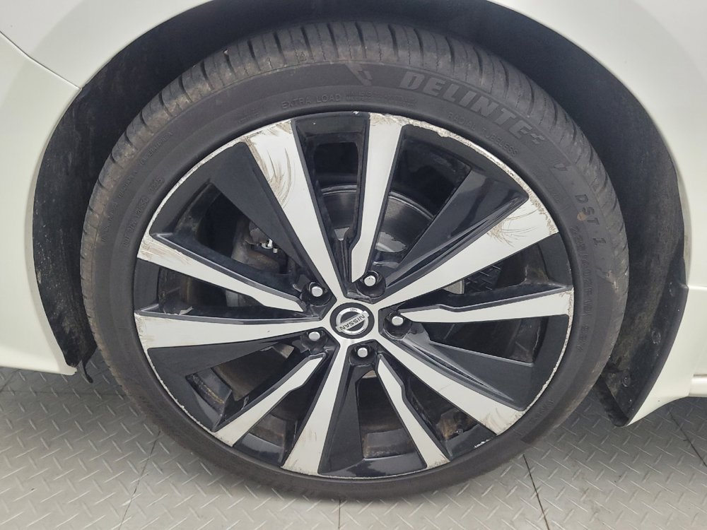 Used 2019 Nissan Altima 2.5 SR FWD image 31