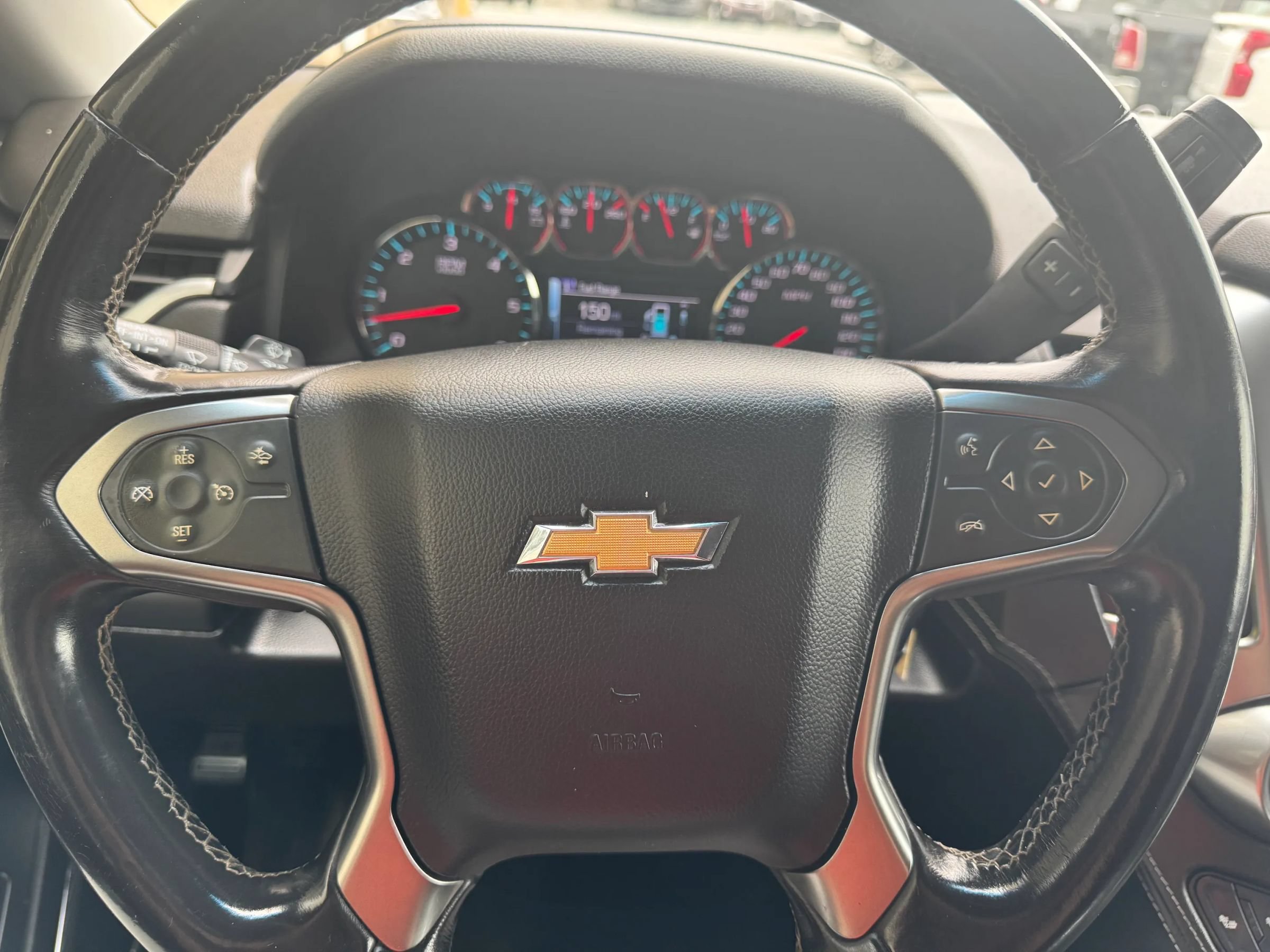 Used 2018 Chevrolet Suburban LT AWD/4WD image 19