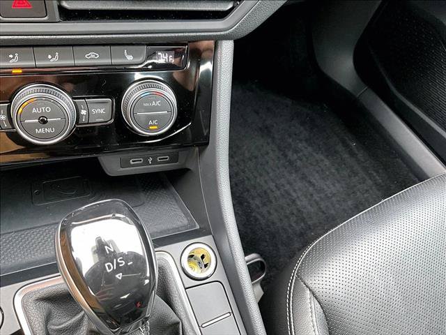 Used 2022 Volkswagen Jetta SEL FWD image 23