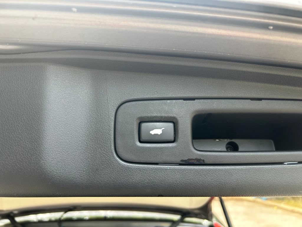 Used 2015 Honda CR-V Touring image 31