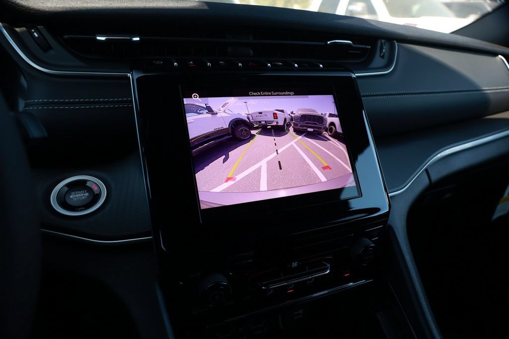 New 2026 Jeep Grand Cherokee L Laredo AWD/4WD image 20