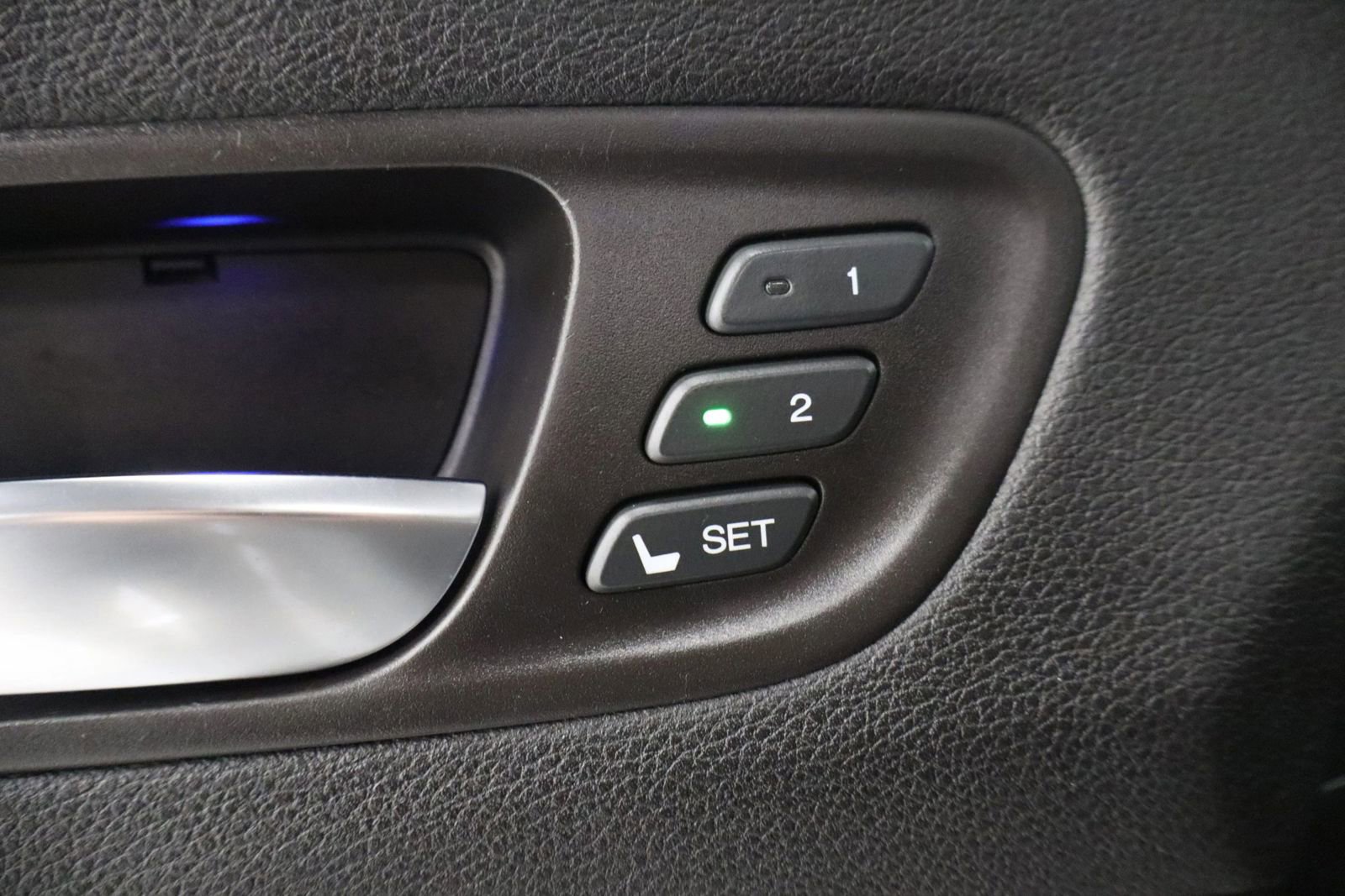 Used 2015 Acura MDX SH-AWD w/ Technology Package image 11