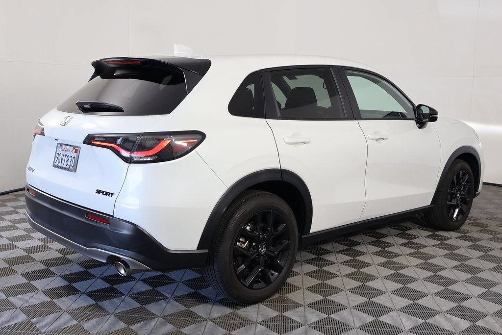 Used 2024 Honda HR-V Sport image 4