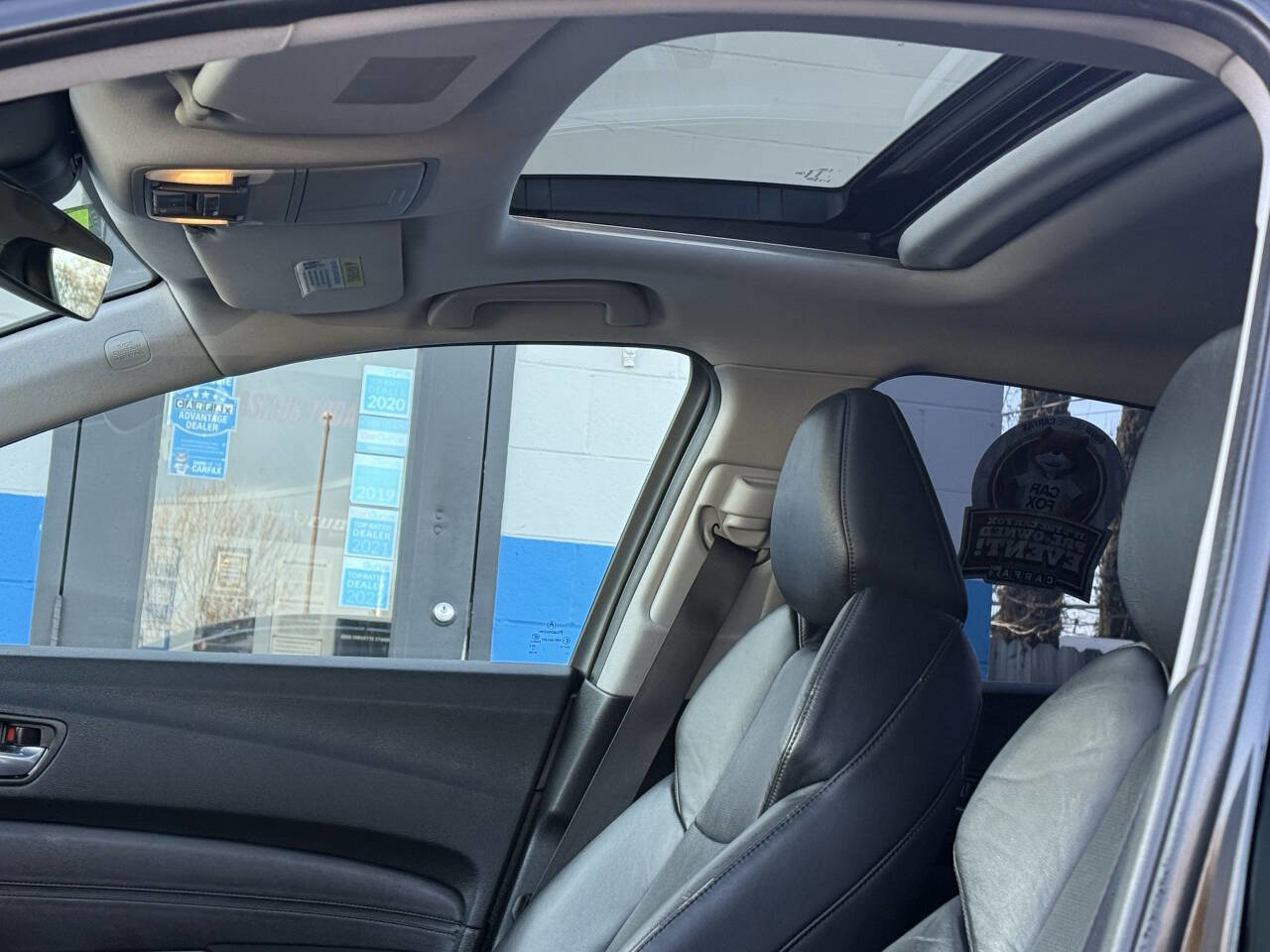 Used 2015 Acura TLX V6 SH-AWD w/ Technology Pkg image 9