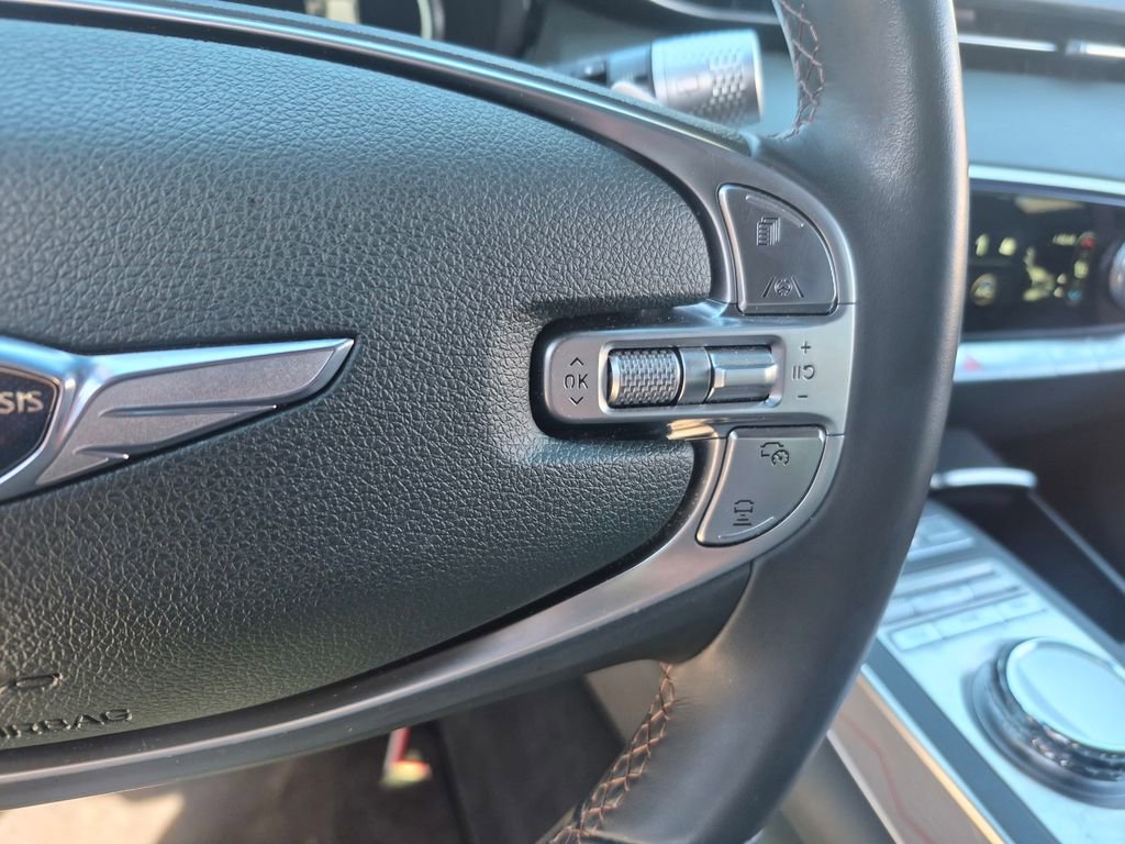 Used 2023 Genesis GV70 2.5T w/ Advanced Package image 16