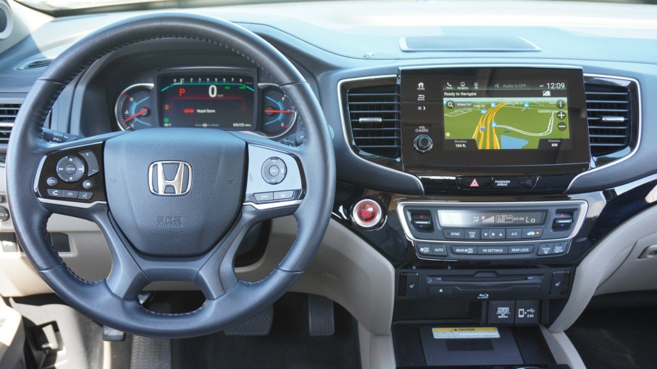Used 2022 Honda Pilot Touring image 29