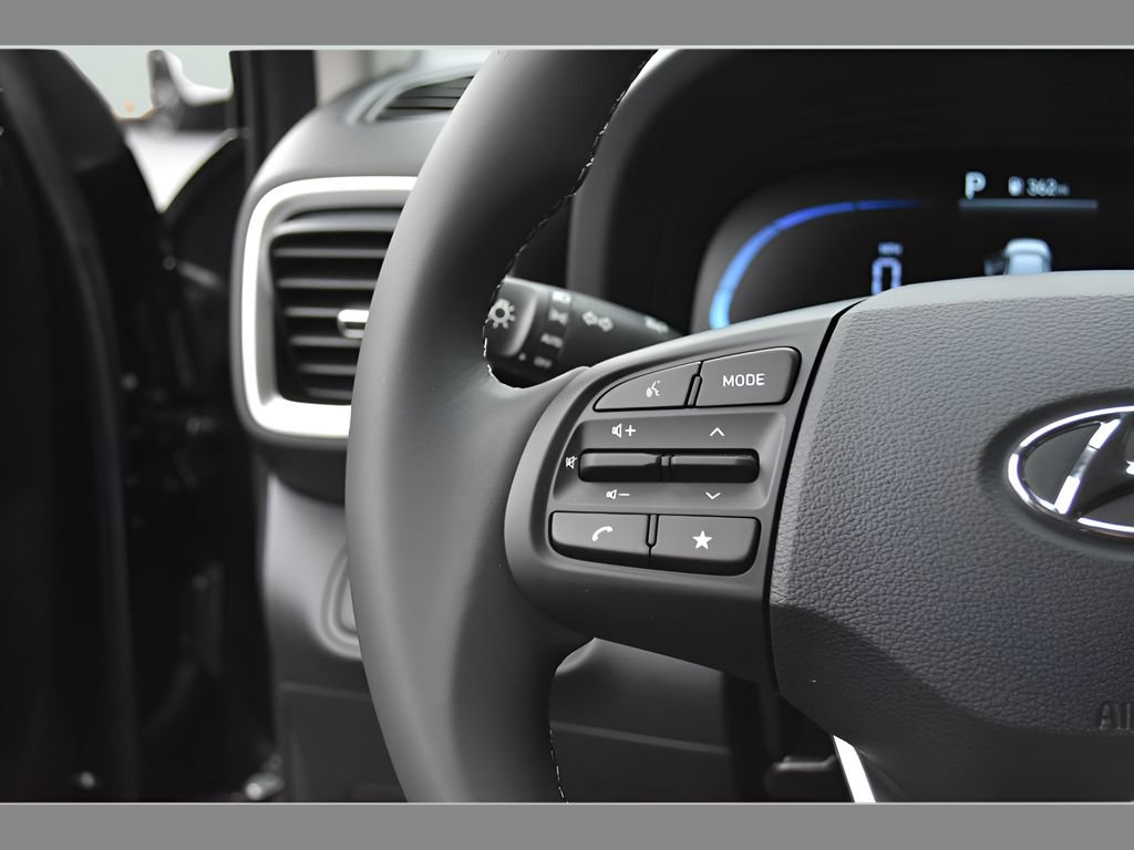 New 2026 Hyundai Venue SEL FWD image 19