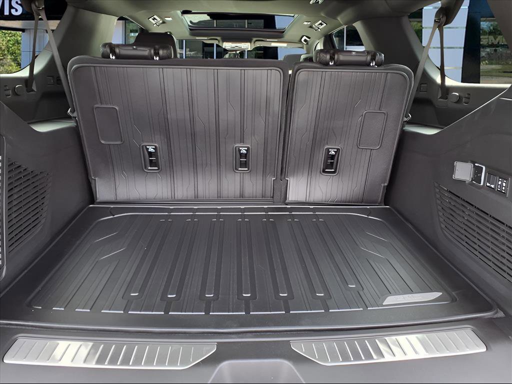 New 2026 GMC Yukon XL Denali w/ Sun & Power Step Package image 30