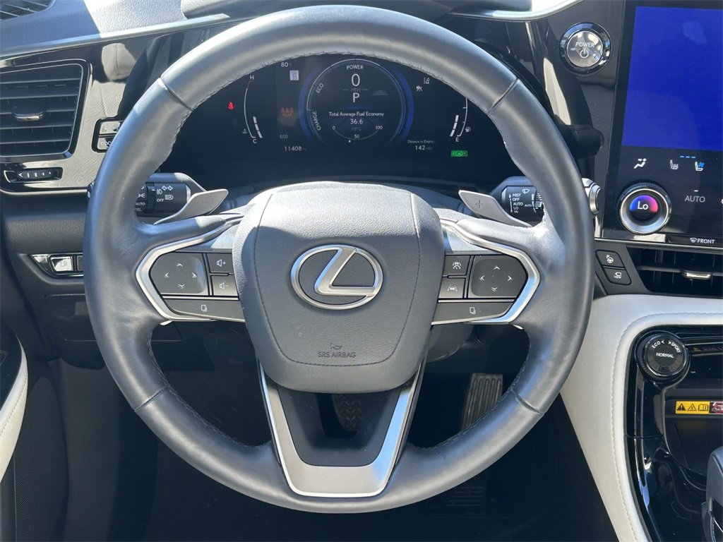 Used 2025 Lexus NX 300h AWD w/ Luxury Package image 38