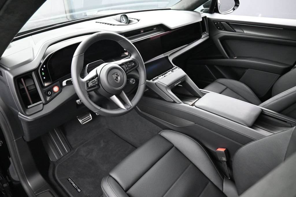 New 2026 Porsche Cayenne Turbo AWD/4WD image 4