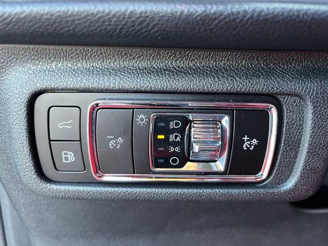 Used 2025 Lincoln Corsair Grand Touring w/ Equipment Group 301A image 15