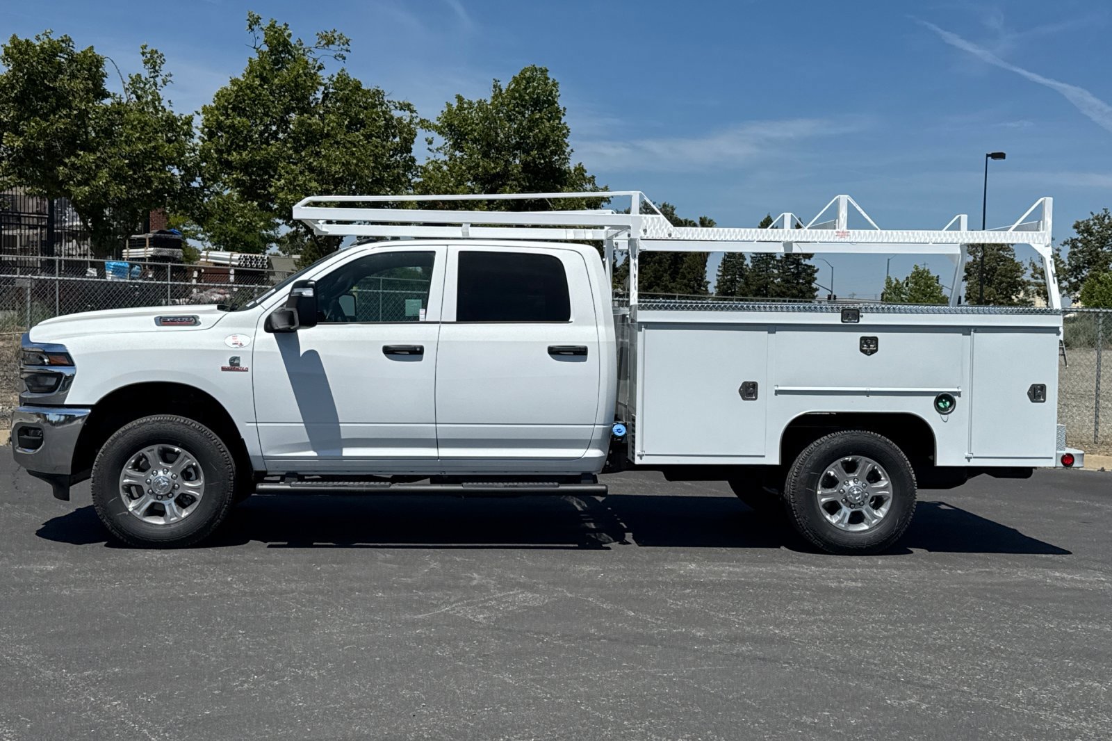 New 2026 RAM 3500 Tradesman w/ Chrome Appearance Group A AWD/4WD image 6