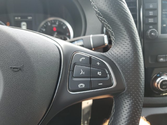 Used 2023 Mercedes-Benz Metris Passenger image 23