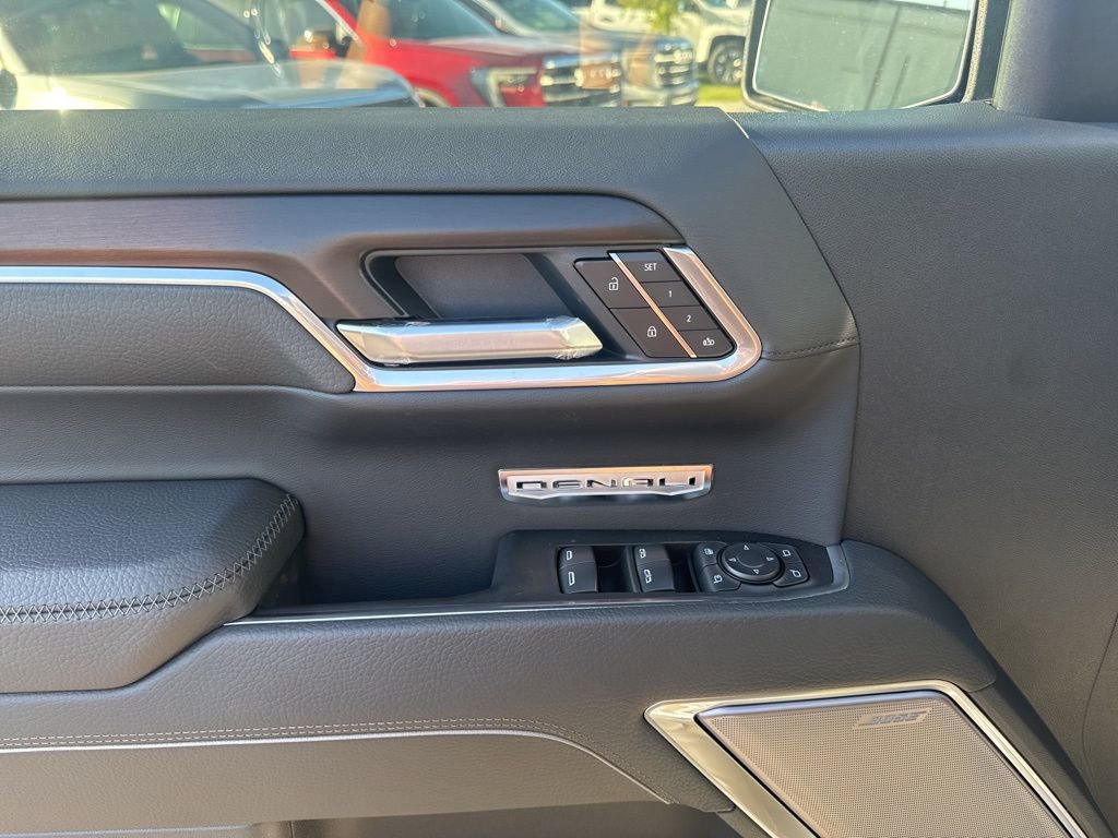 New 2026 GMC Sierra 1500 Denali w/ Technology Package image 13
