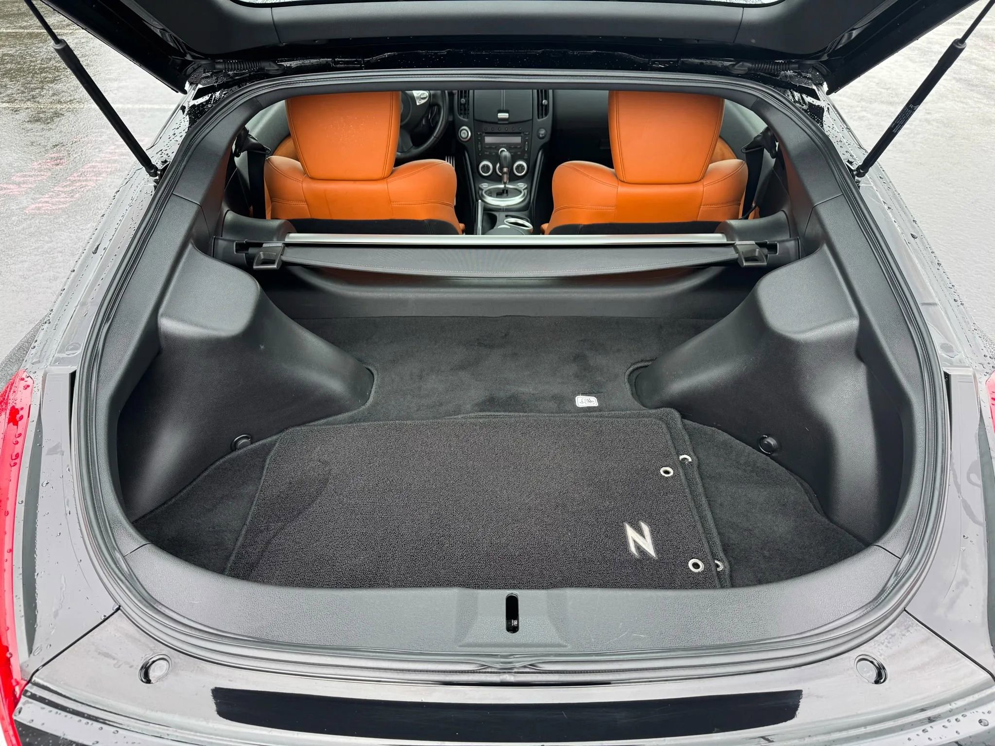 Used 2010 Nissan 370Z Touring image 25