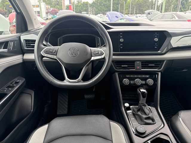 Used 2023 Volkswagen Taos SEL AWD/4WD image 12