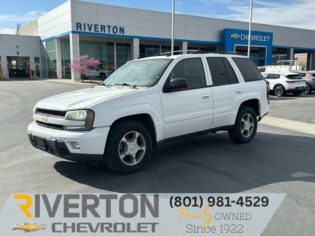 Used 2005 Chevrolet TrailBlazer LT AWD/4WD image 1
