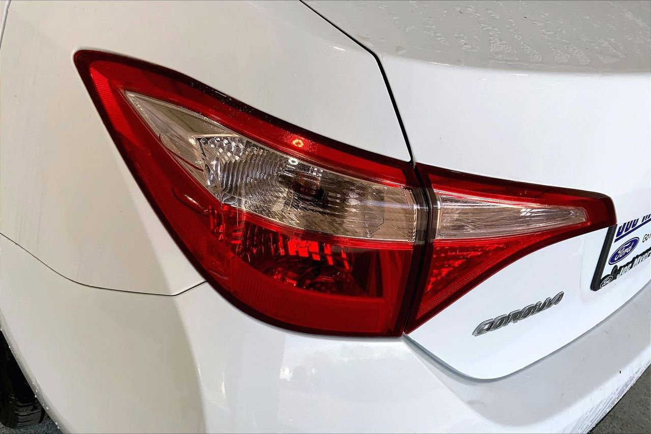 Used 2017 Toyota Corolla LE image 13