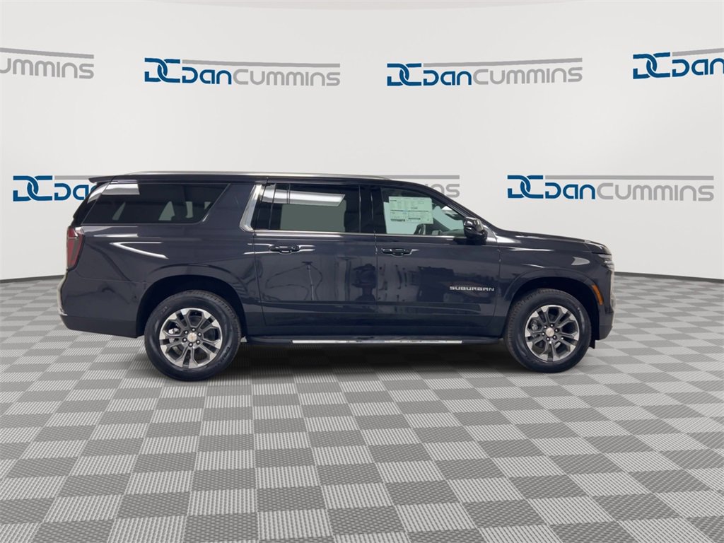 New 2026 Chevrolet Suburban LT image 9