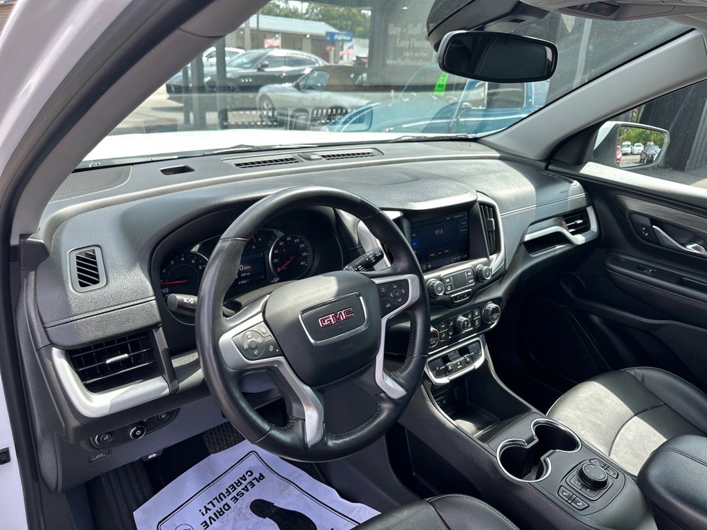 Used 2022 GMC Terrain SLT image 17