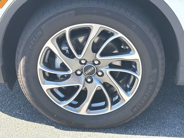Used 2022 Lincoln Corsair FWD image 12