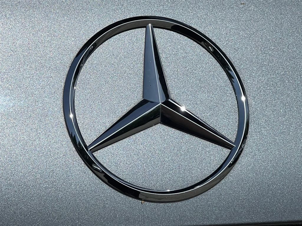 Used 2024 Mercedes-Benz GLS 450 4MATIC image 42