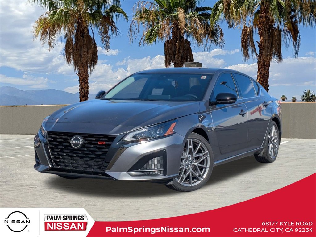 Used 2024 Nissan Altima 2.0 SR image 1