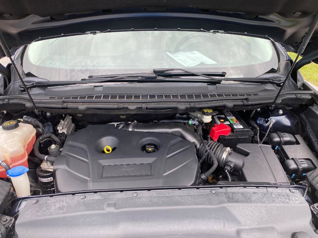 Used 2017 Ford Edge Titanium w/ Equipment Group 301A FWD image 24