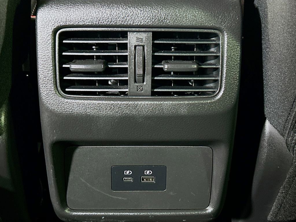 Used 2023 Nissan Rogue SV FWD image 21