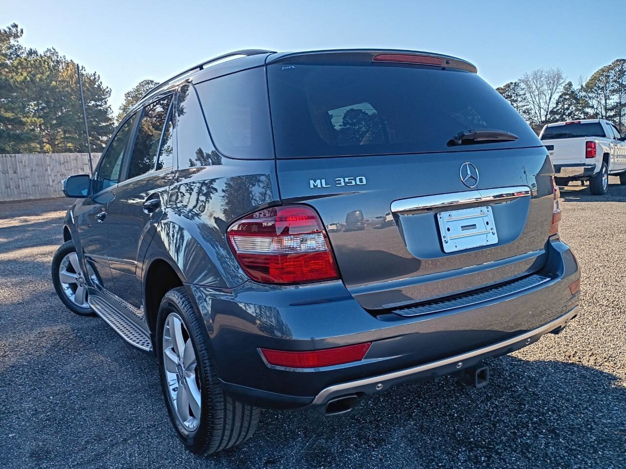 Used 2010 Mercedes-Benz ML 350 2WD image 6