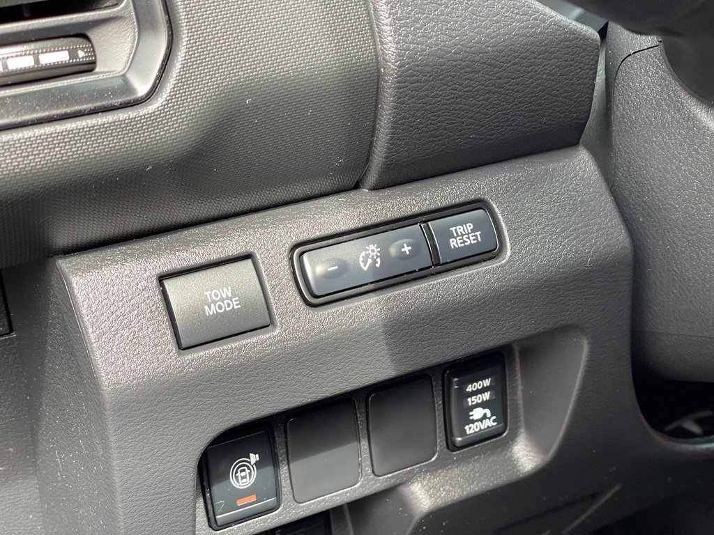 Certified 2023 Nissan Frontier PRO-4X w/ Pro Convenience Package AWD/4WD image 23
