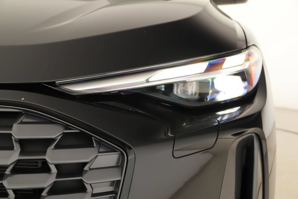 Certified 2025 Audi Q5 Premium AWD/4WD image 34