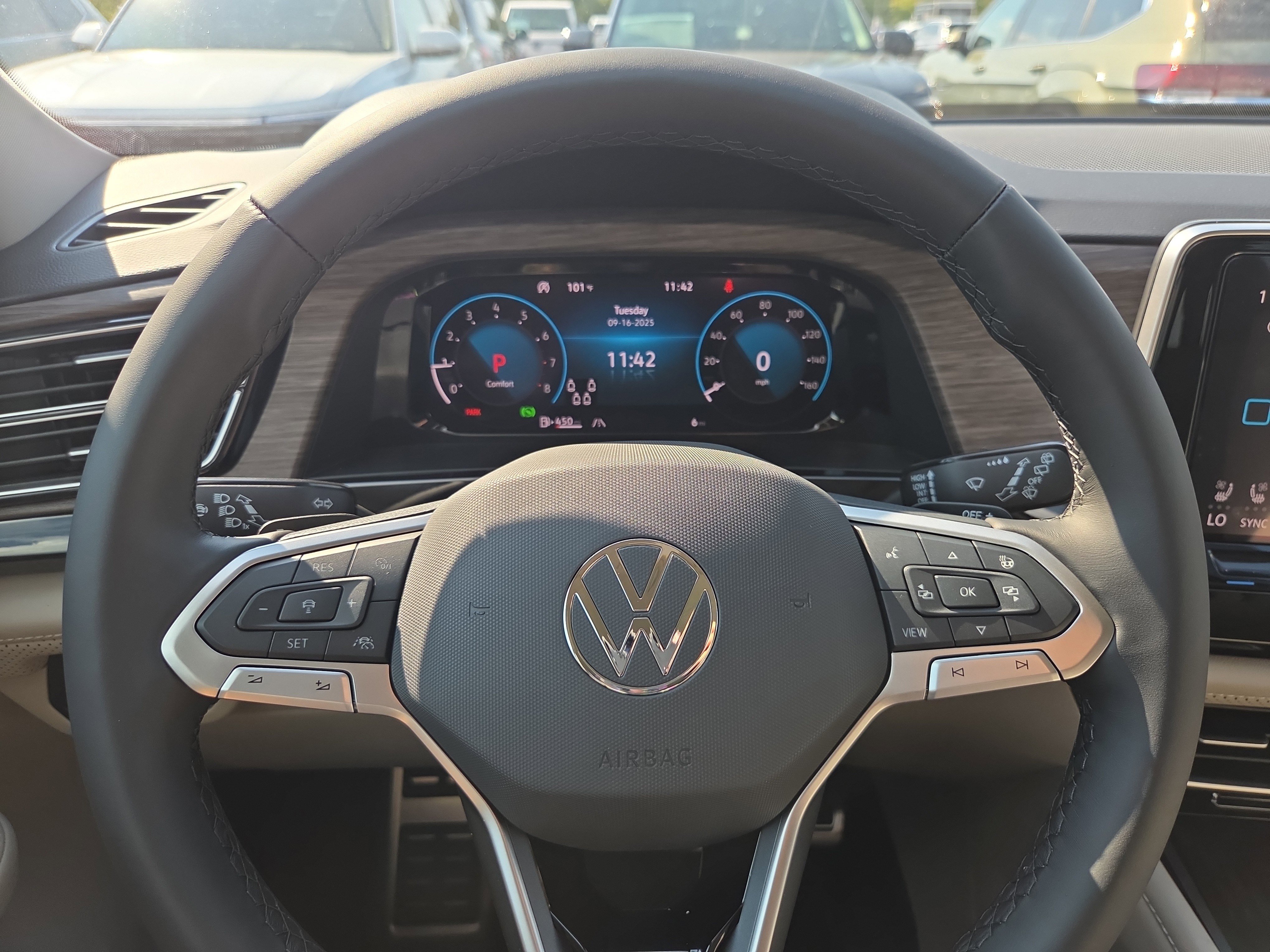 New 2026 Volkswagen Atlas SEL Premium R-Line image 10