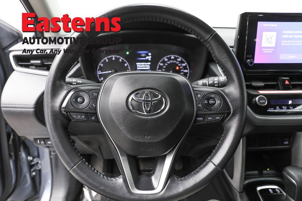 Used 2024 Toyota Corolla Cross LE image 10