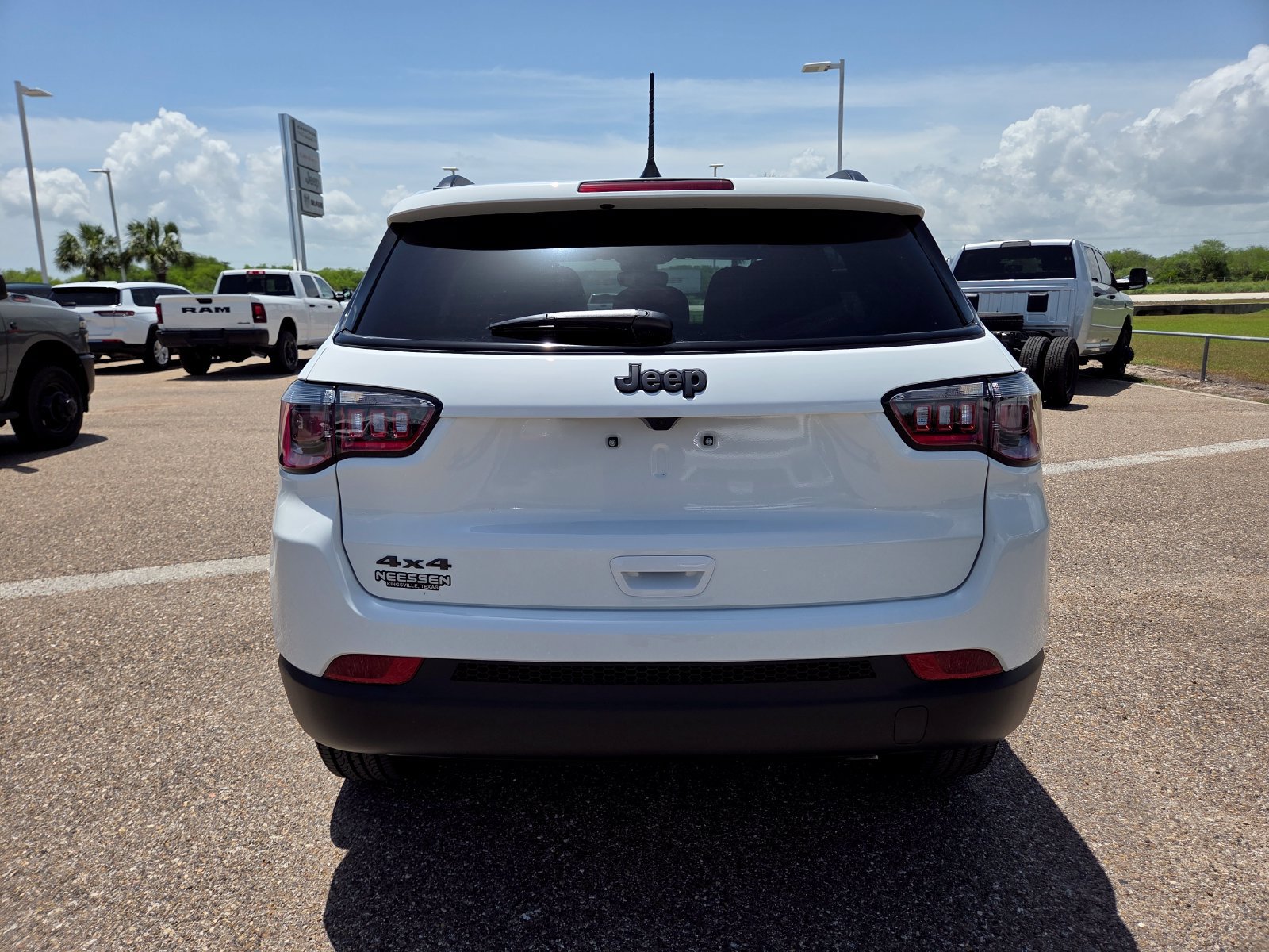 New 2026 Jeep Compass Latitude AWD/4WD image 6