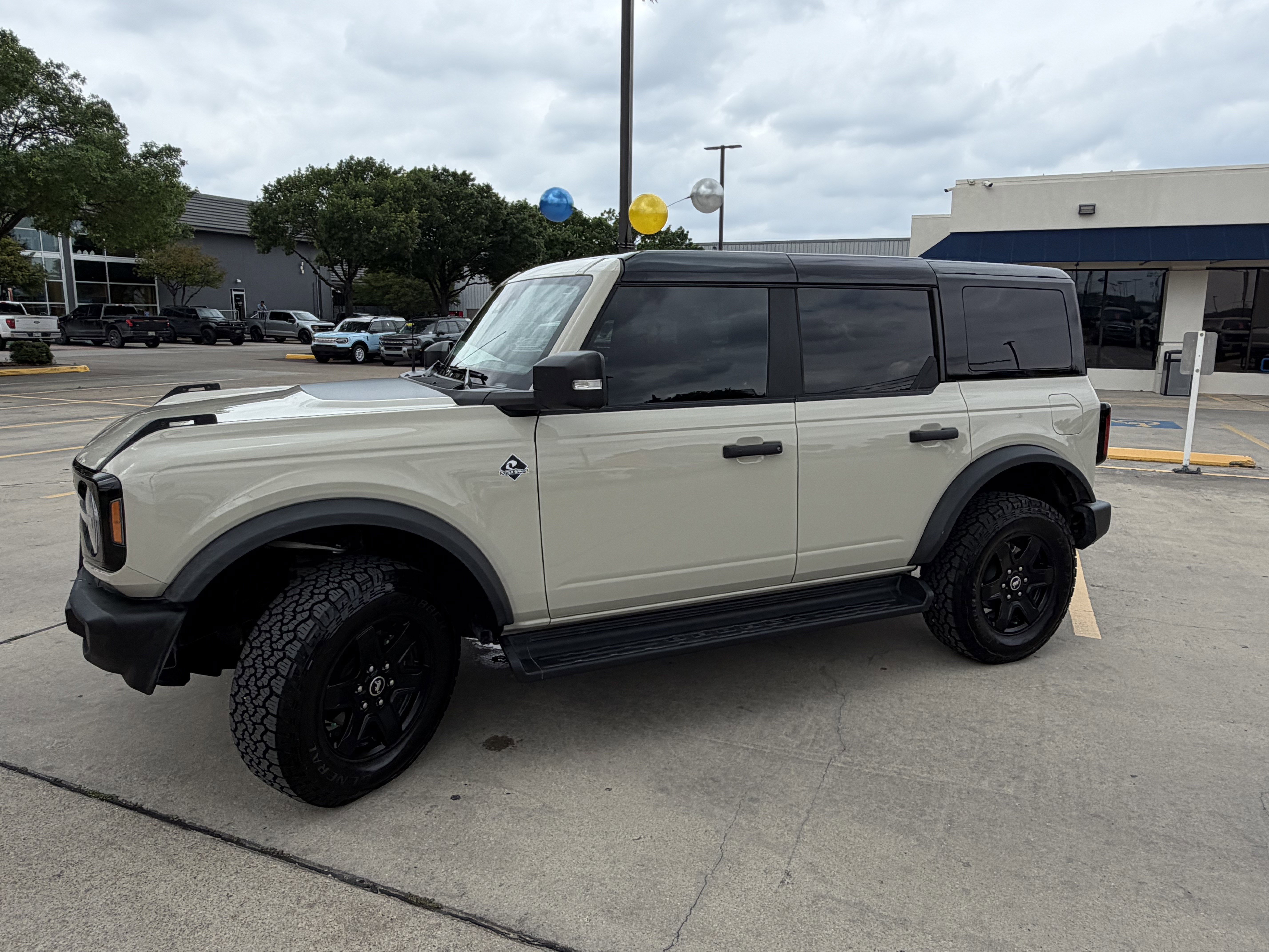 Certified 2025 Ford Bronco Outer Banks image 9