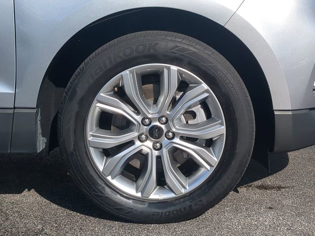 Used 2024 Ford Edge Titanium image 11