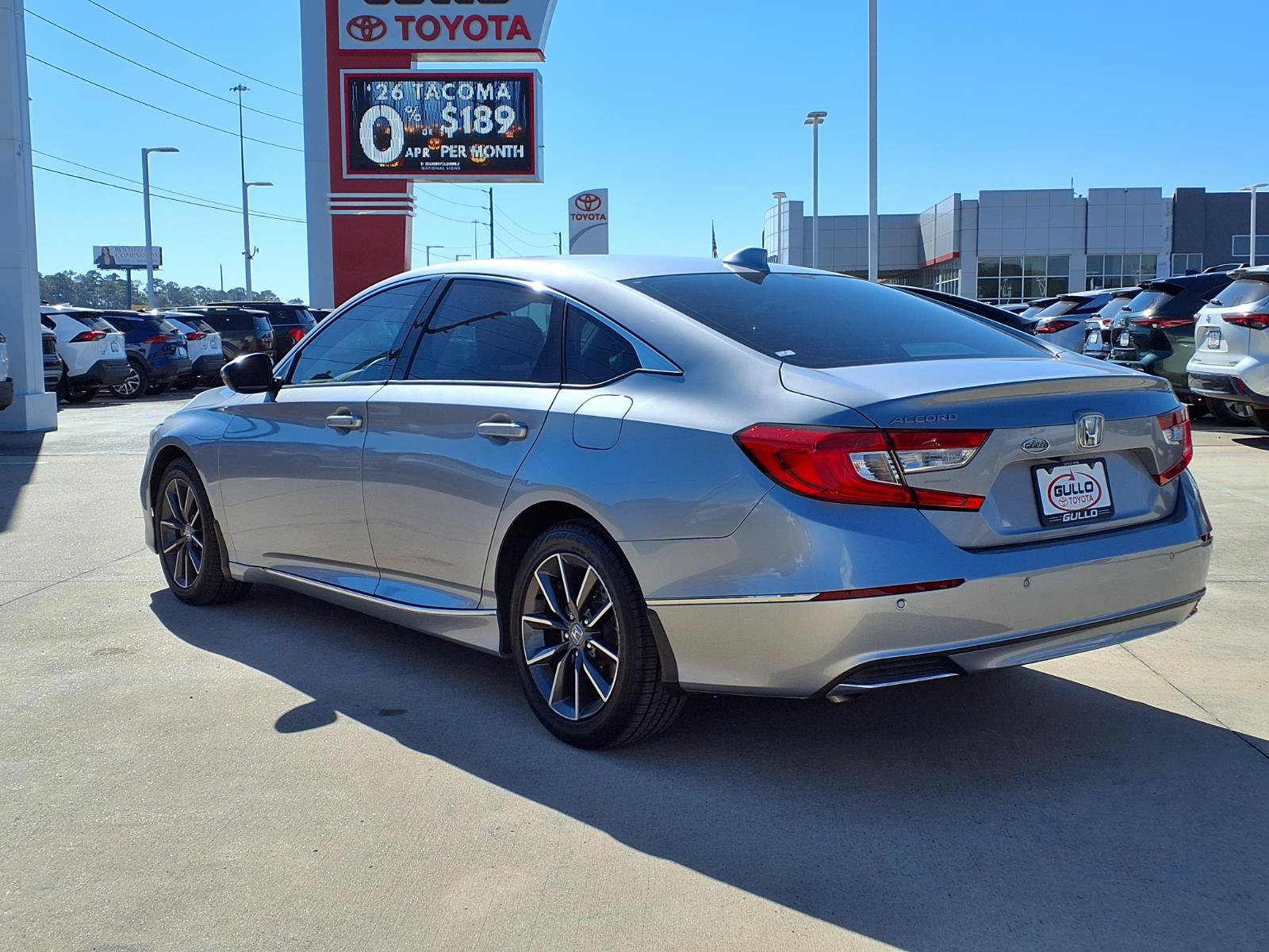 Used 2021 Honda Accord EX-L image 2