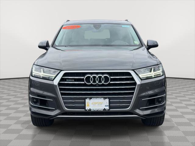 Used 2018 Audi Q7 3.0T Prestige w/ Prestige Package image 2
