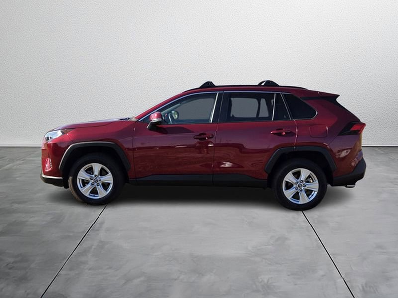 Used 2020 Toyota RAV4 XLE w/ Convenience Package image 3