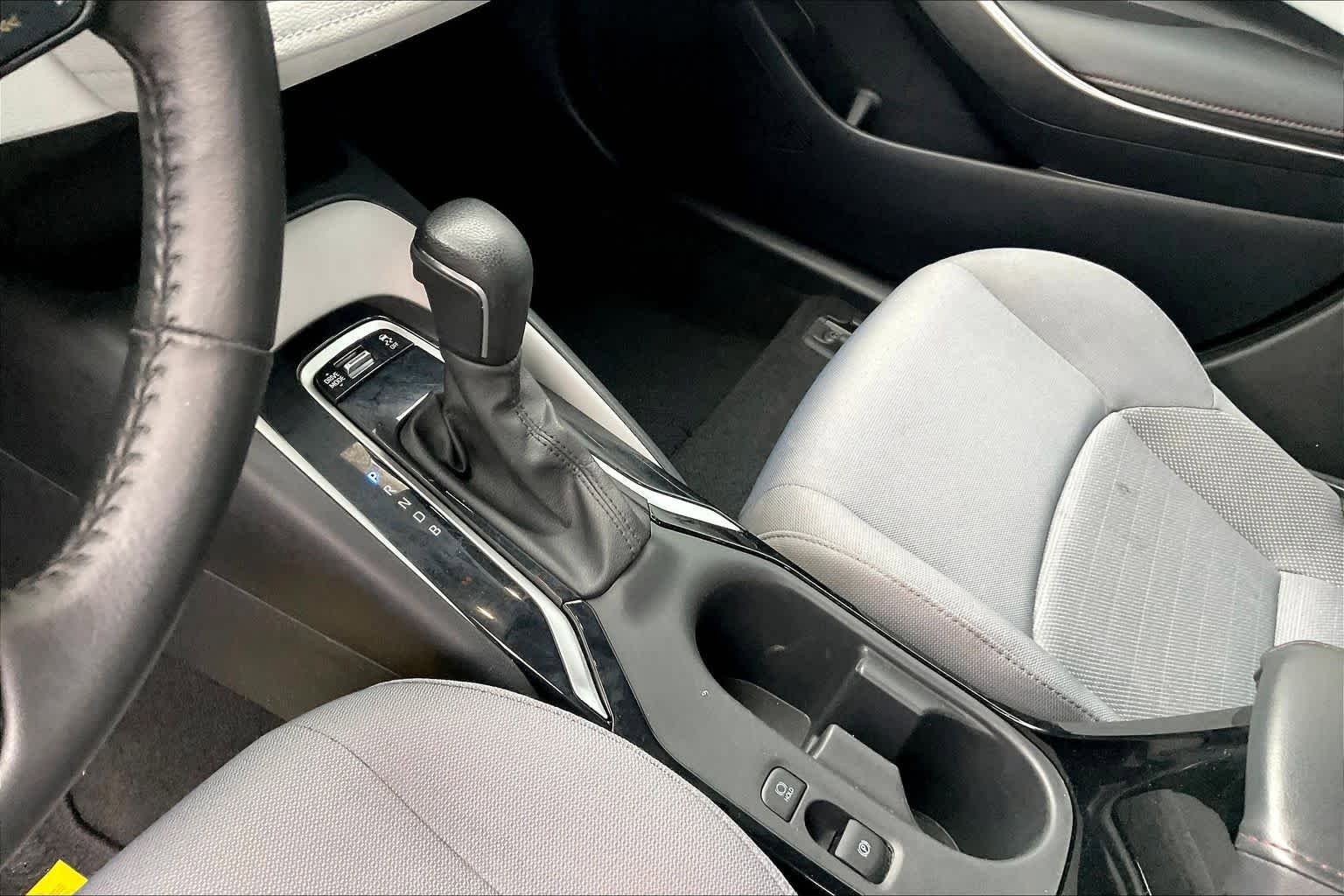 Used 2024 Toyota Corolla SE FWD image 16