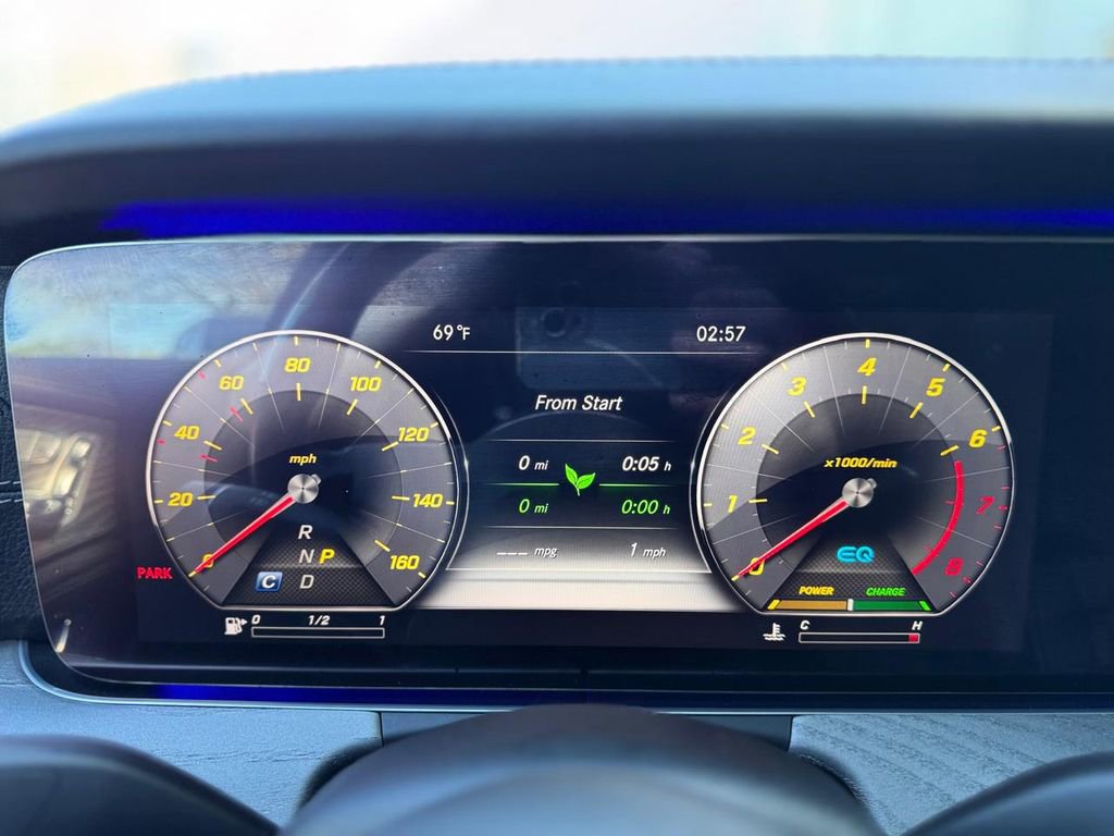 Used 2020 Mercedes-Benz CLS 450 4MATIC w/ Premium Package image 13