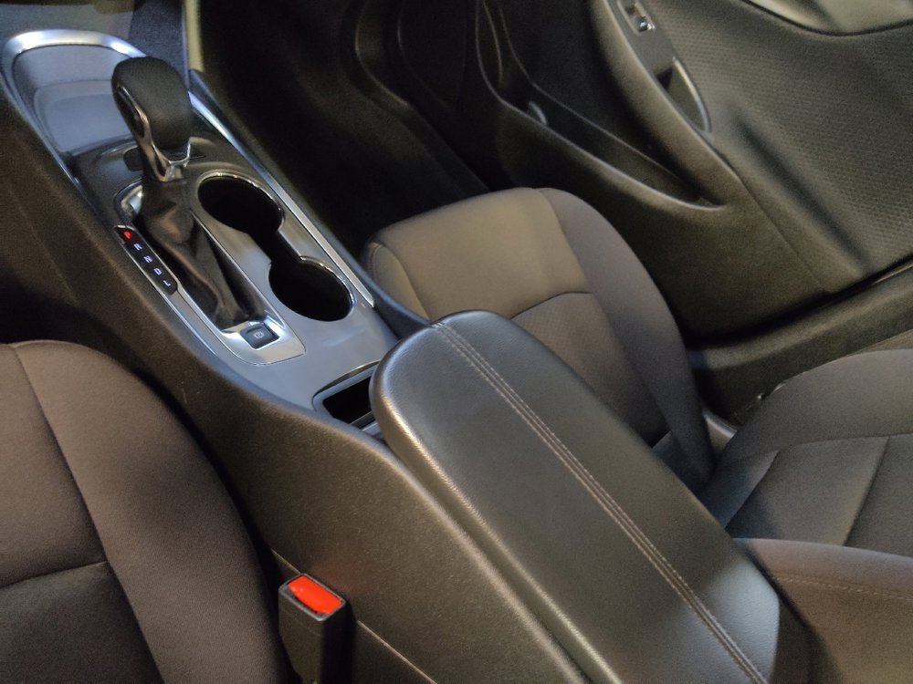 Used 2023 Chevrolet Malibu LT FWD image 26
