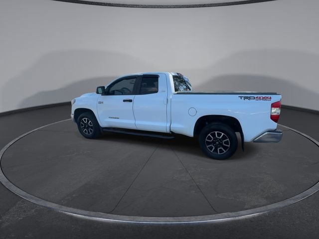 Used 2018 Toyota Tundra SR5 w/ TRD Off Road Package image 10