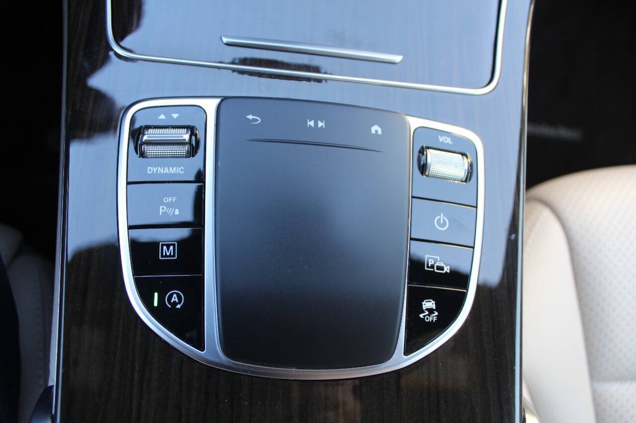 Used 2021 Mercedes-Benz GLC 300 4MATIC Coupe image 13