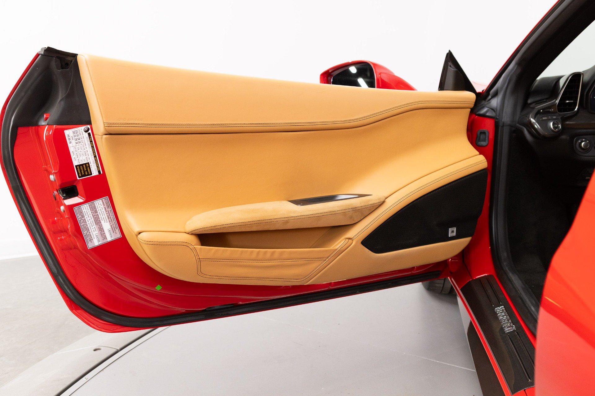 Certified 2014 Ferrari 458 Spider RWD image 49