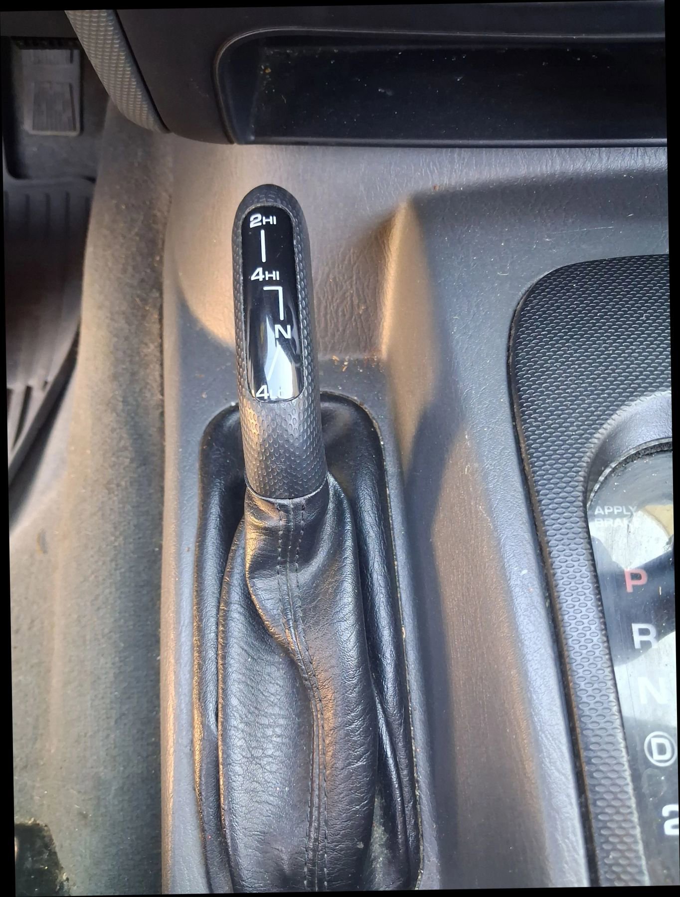 Used 2005 Jeep Liberty Sport image 16