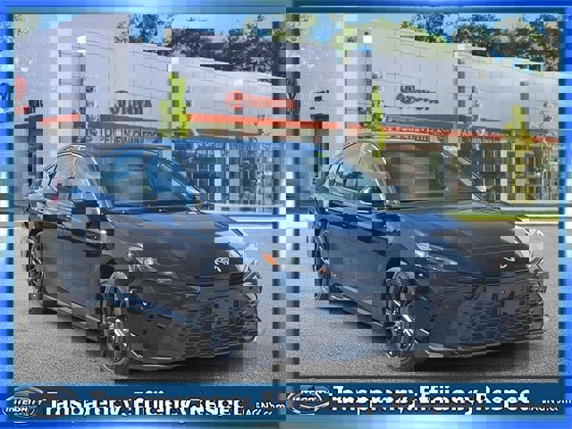 Used 2025 Toyota Camry SE