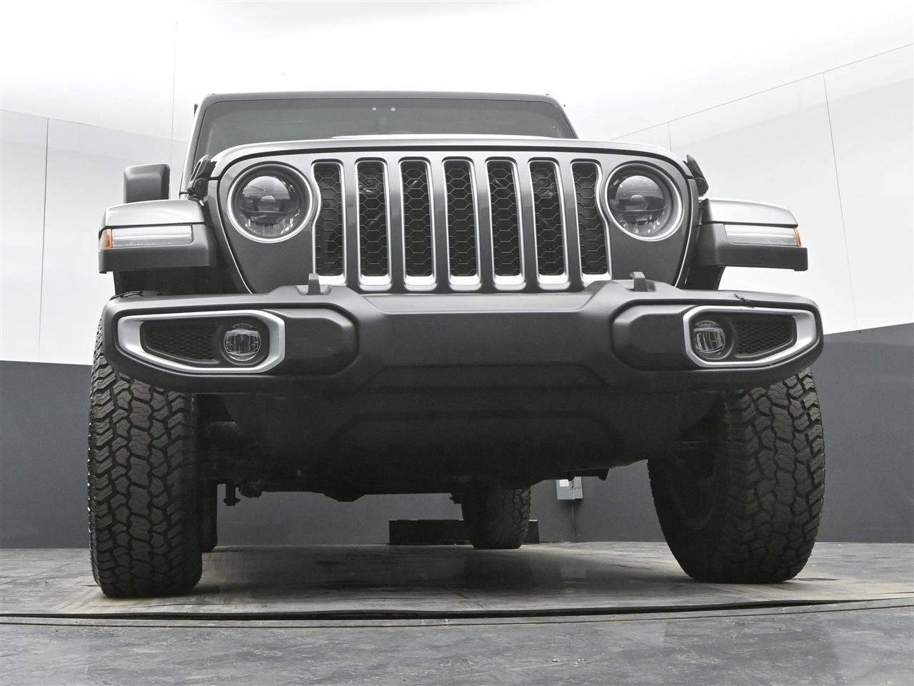 Used 2023 Jeep Gladiator Overland w/ Popular Equipment Package image 30